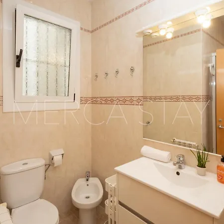 Beautiful And Centrally Located Lägenhet *